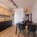 Apartment Awesome In With House Sea View Potomje